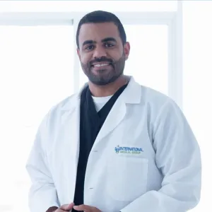 Dr. Gilberto Molina